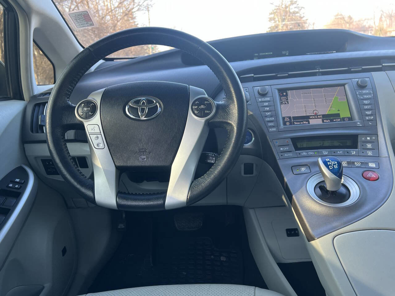 Used 2015 Toyota Prius Four w/ Deluxe Solar Roof Package image 24