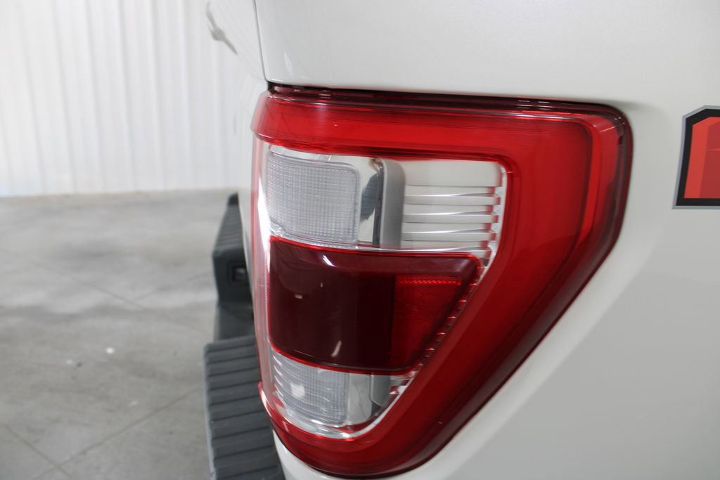 Used 2023 Ford F150 Lariat w/ Trailer Tow Package image 14