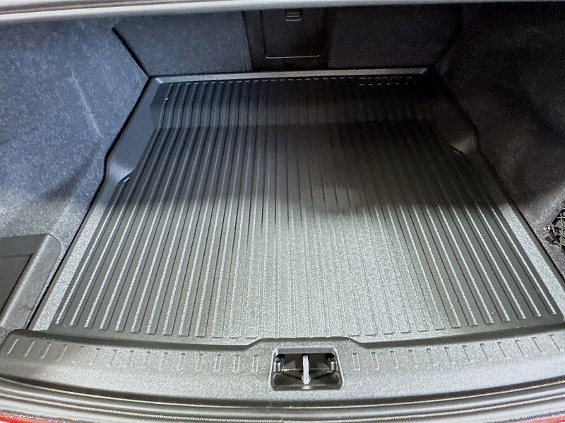 Used 2019 Volvo S60 T5 R-Design image 27