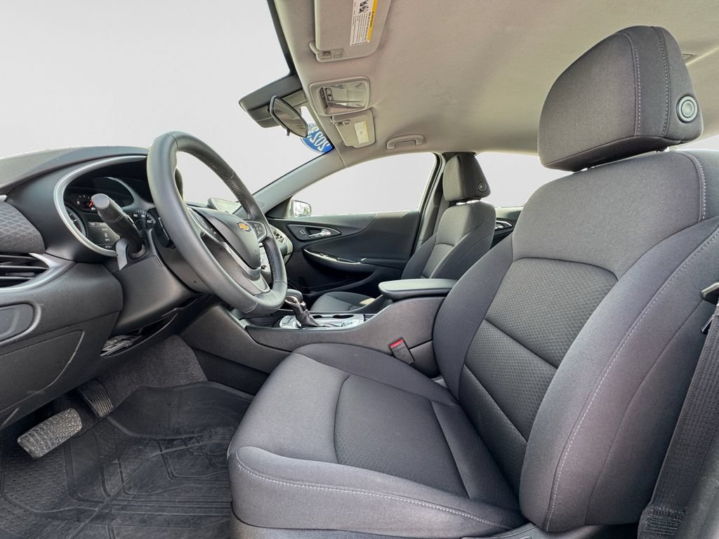 Used 2023 Chevrolet Malibu RS w/ LPO, Floor Liner Package FWD image 16