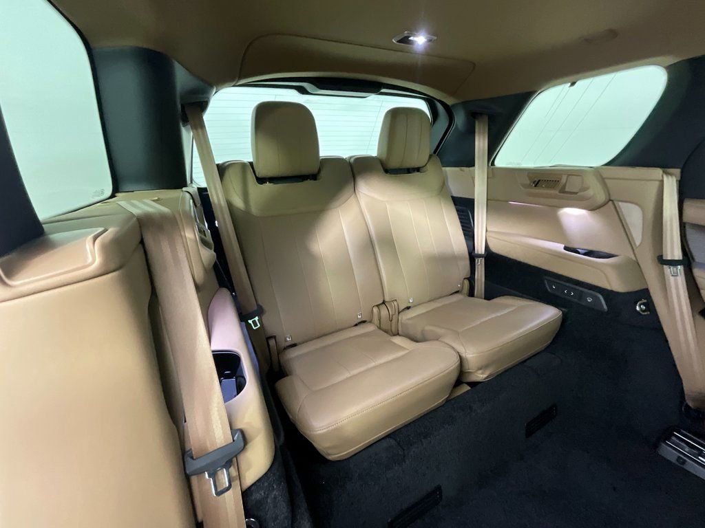 Used 2025 Land Rover Range Rover Long Wheelbase SE image 23