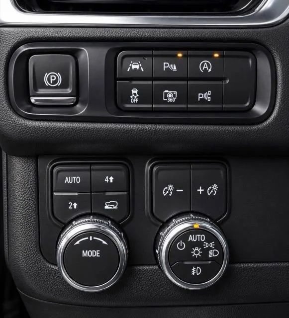 Used 2026 GMC Yukon Denali w/ Sun & Power Step Package AWD/4WD image 27