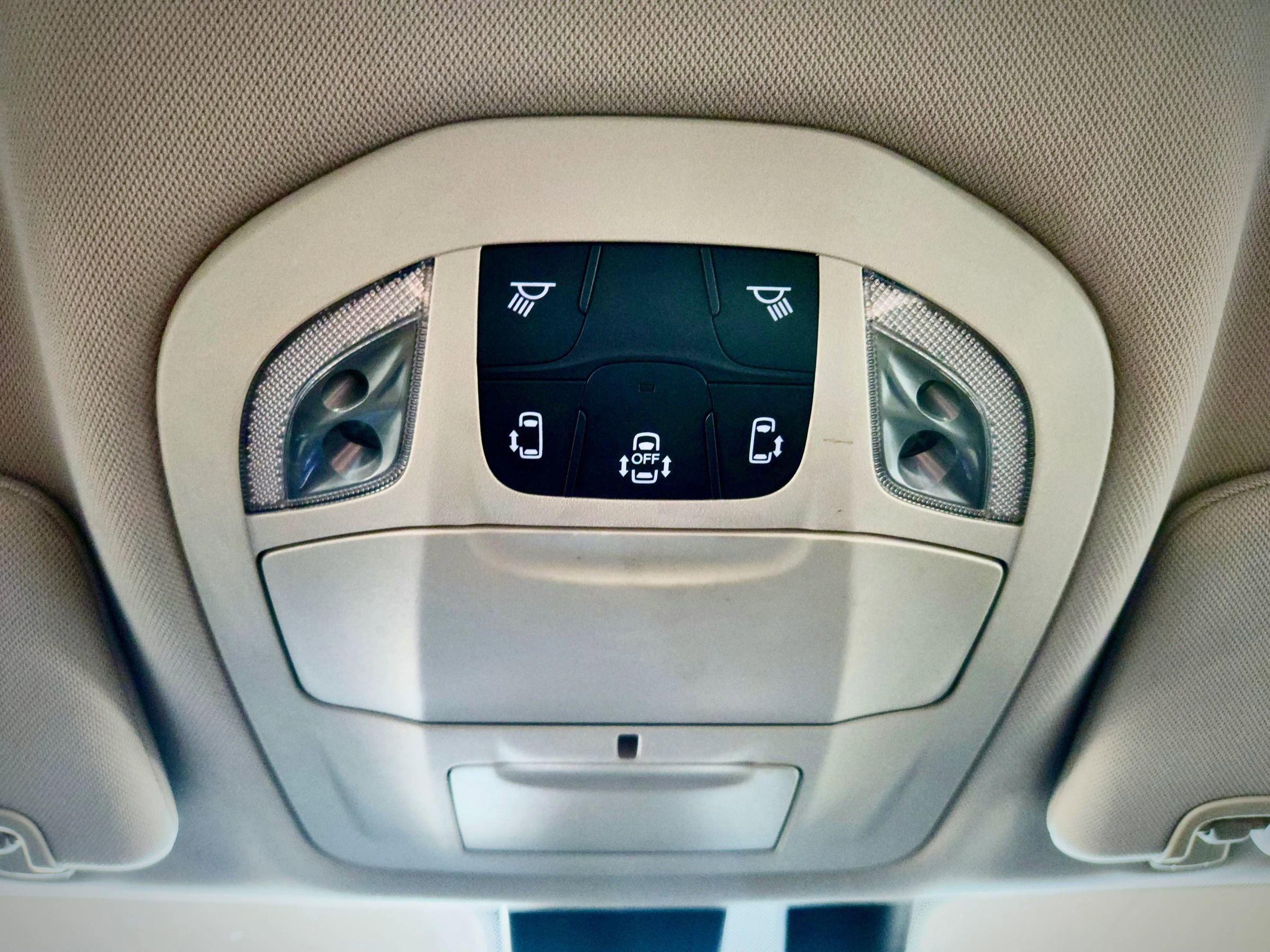 Used 2019 Chrysler Pacifica Touring Plus image 32