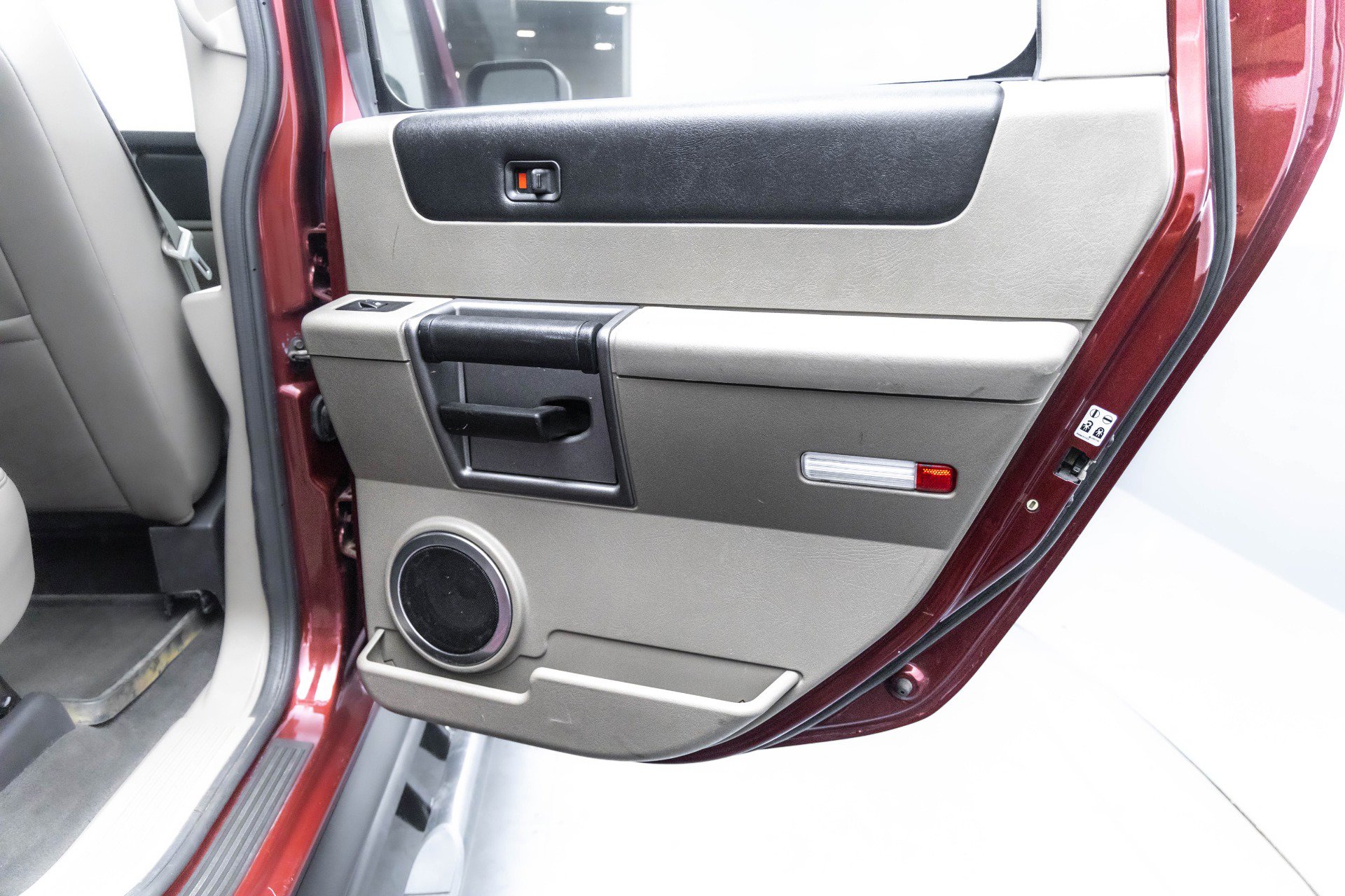 Used 2003 HUMMER H2 Luxury w/ Preferred Equipment Group image 19