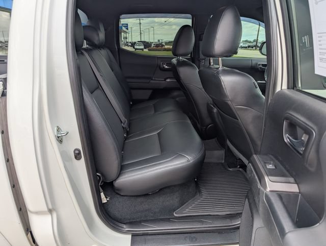 Used 2021 Toyota Tacoma TRD Sport w/ Technology Package AWD/4WD image 5