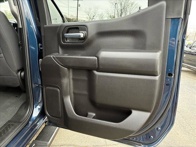 Used 2022 Chevrolet Silverado 1500 Custom AWD/4WD image 19