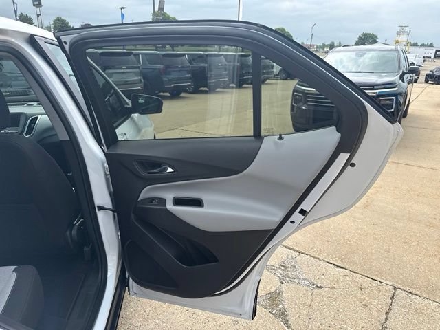 Used 2024 Chevrolet Equinox LS w/ LS Convenience Package FWD image 15