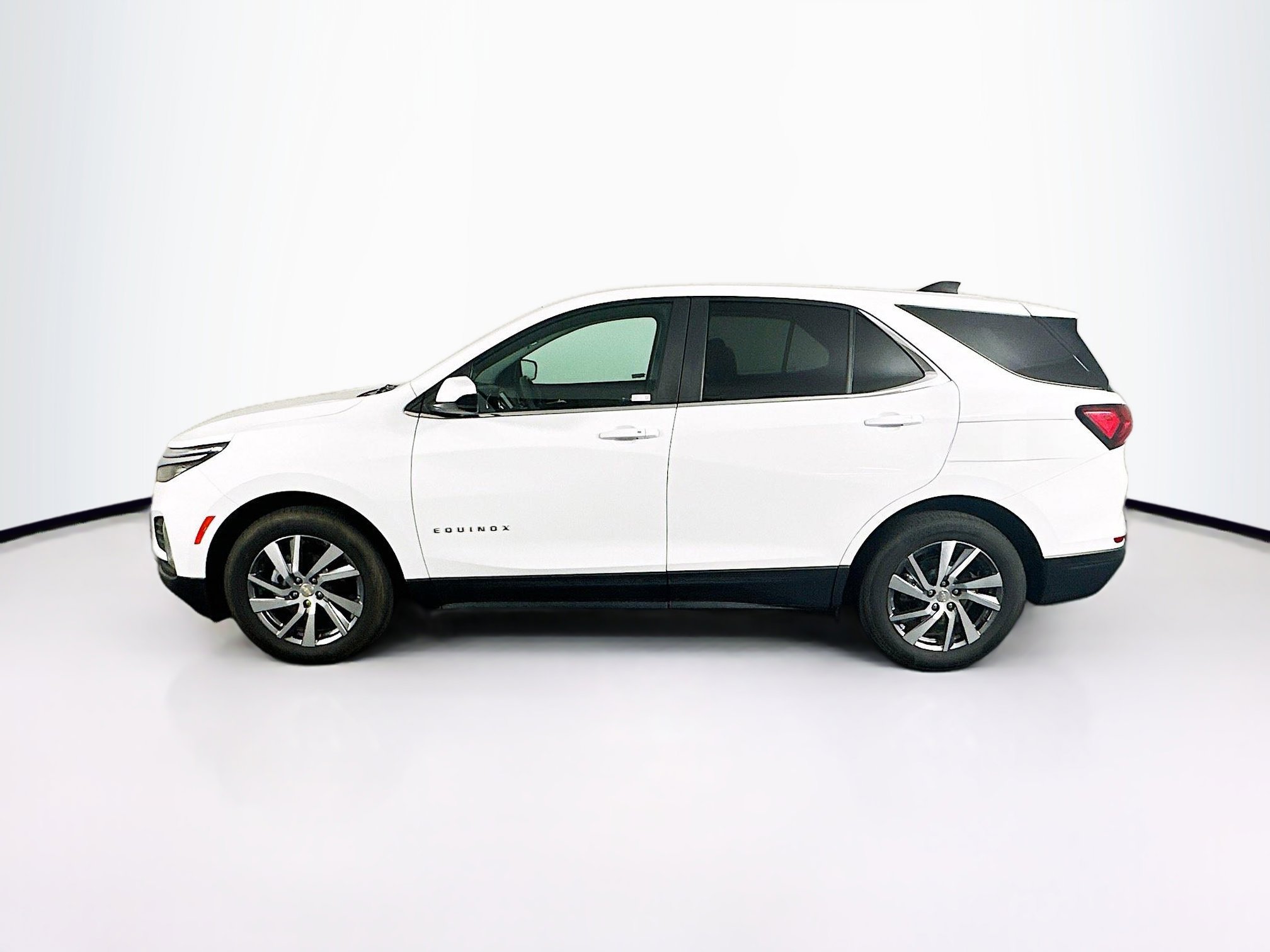 Used 2022 Chevrolet Equinox LT FWD image 4