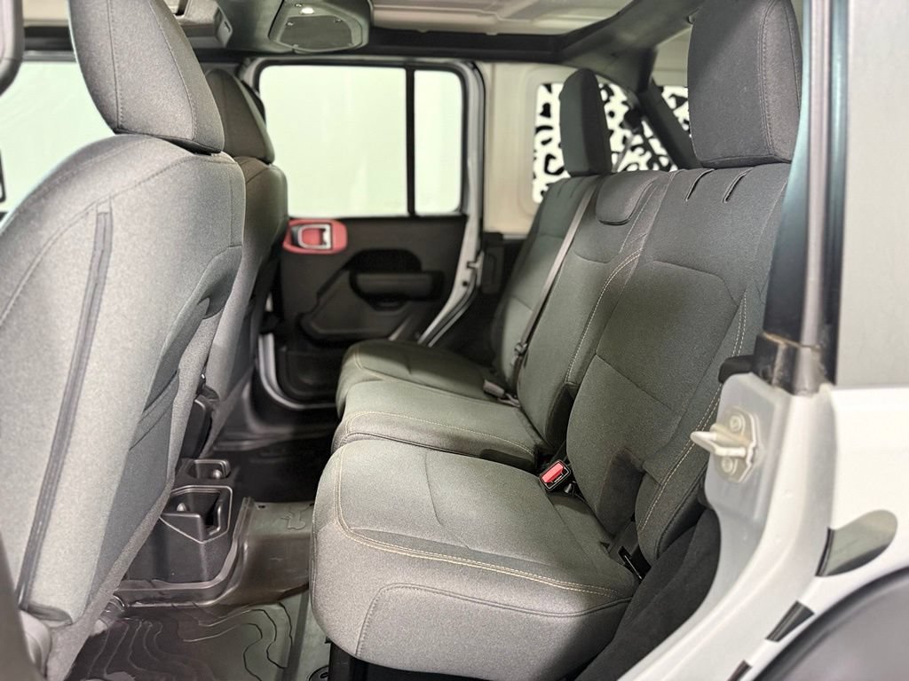 Used 2024 Jeep Wrangler Unlimited Sport AWD/4WD image 18