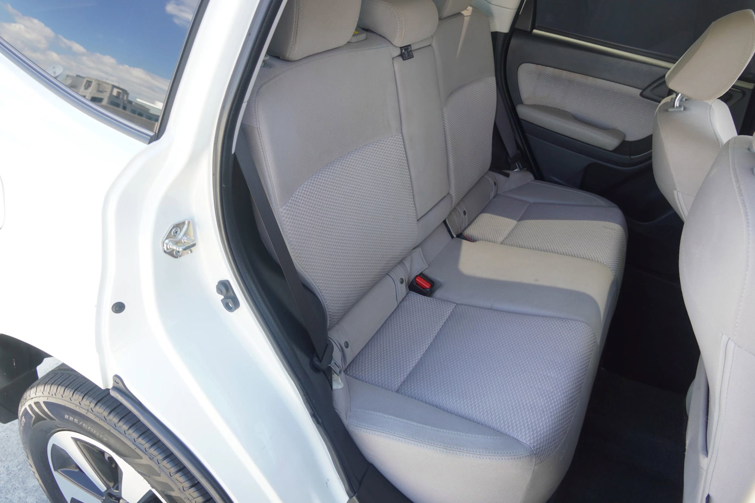 Used 2017 Subaru Forester 2.5i Premium w/ All-Weather Package image 17