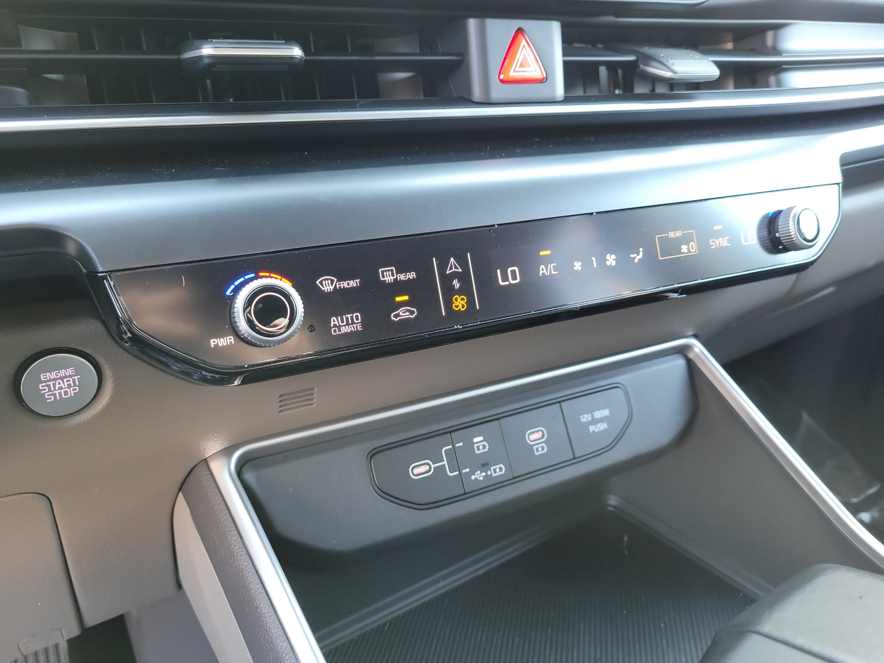 Certified 2026 Kia Carnival FWD image 19