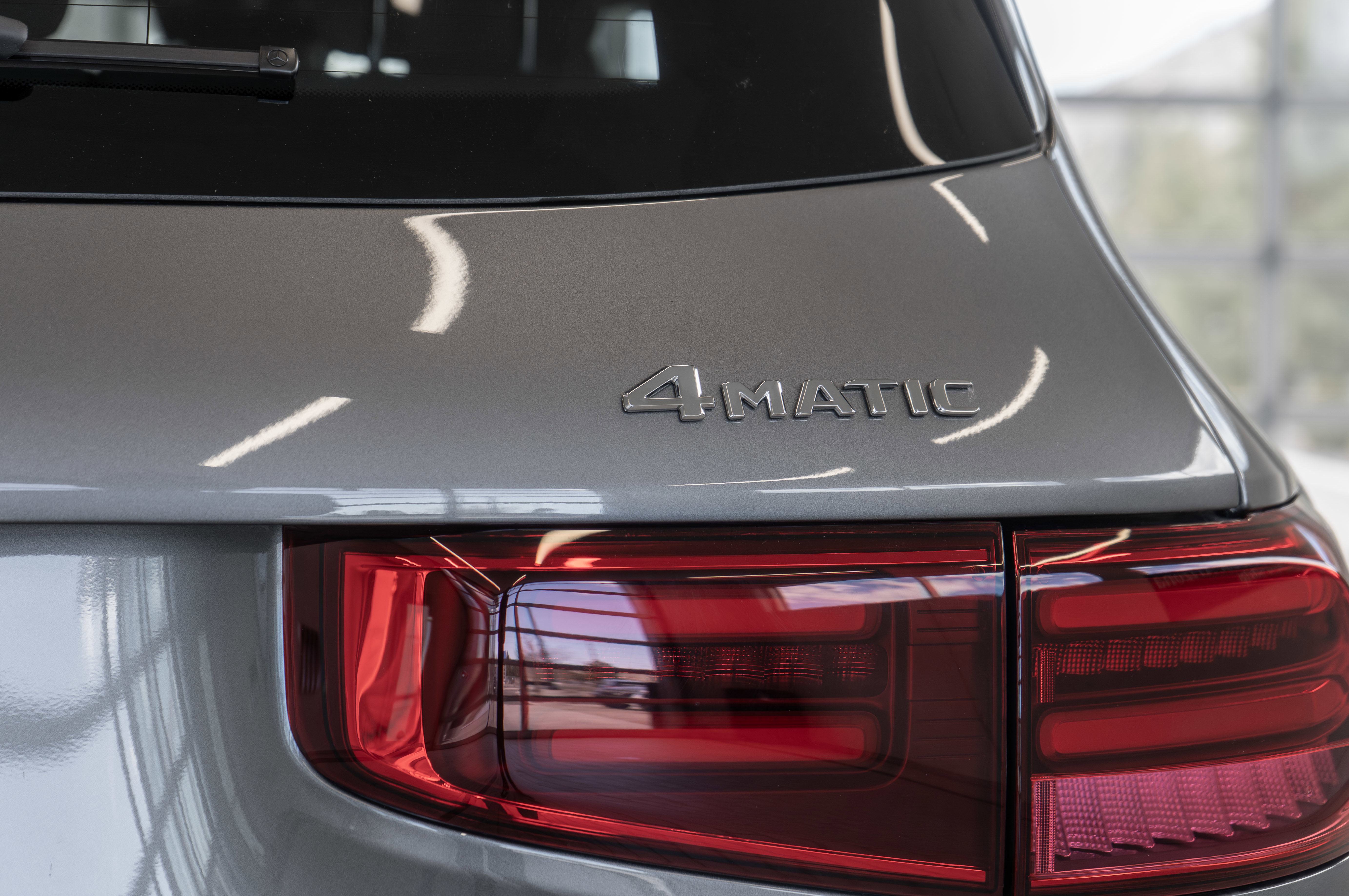 Used 2025 Mercedes-Benz GLB 250 4MATIC image 24