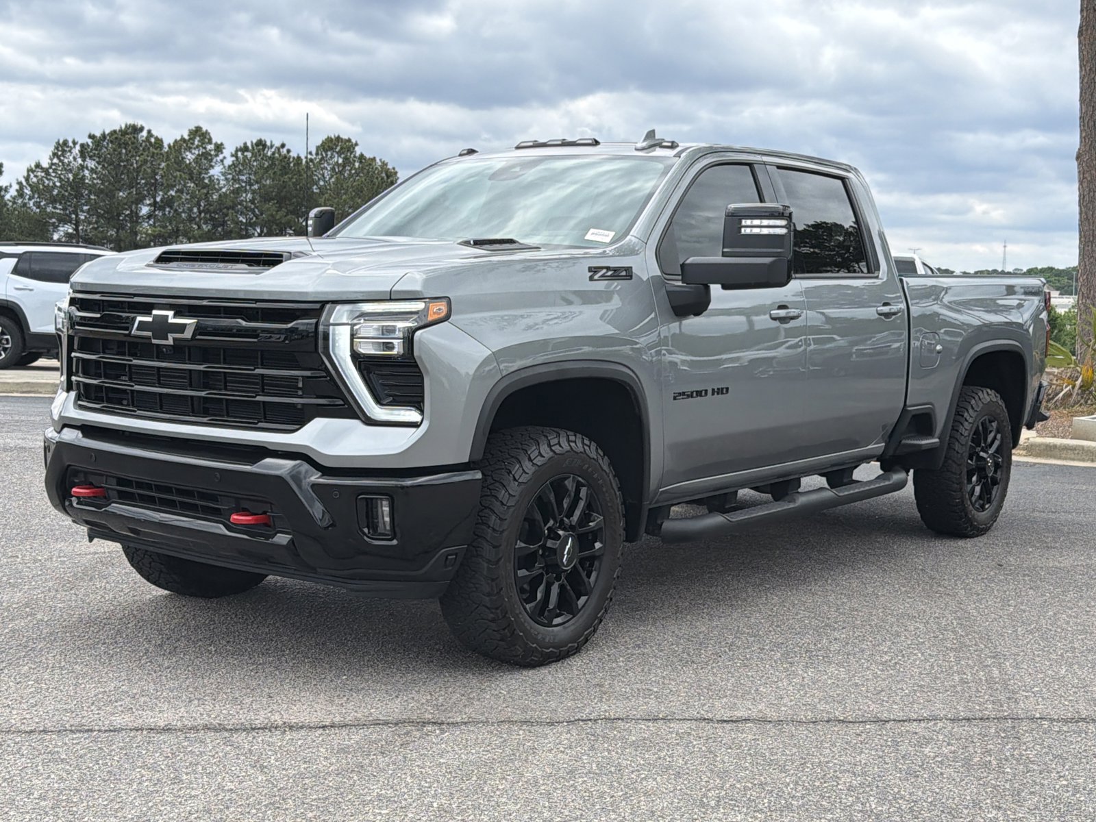 Used 2025 Chevrolet Silverado 2500 LTZ w/ LTZ Plus Package AWD/4WD image 7