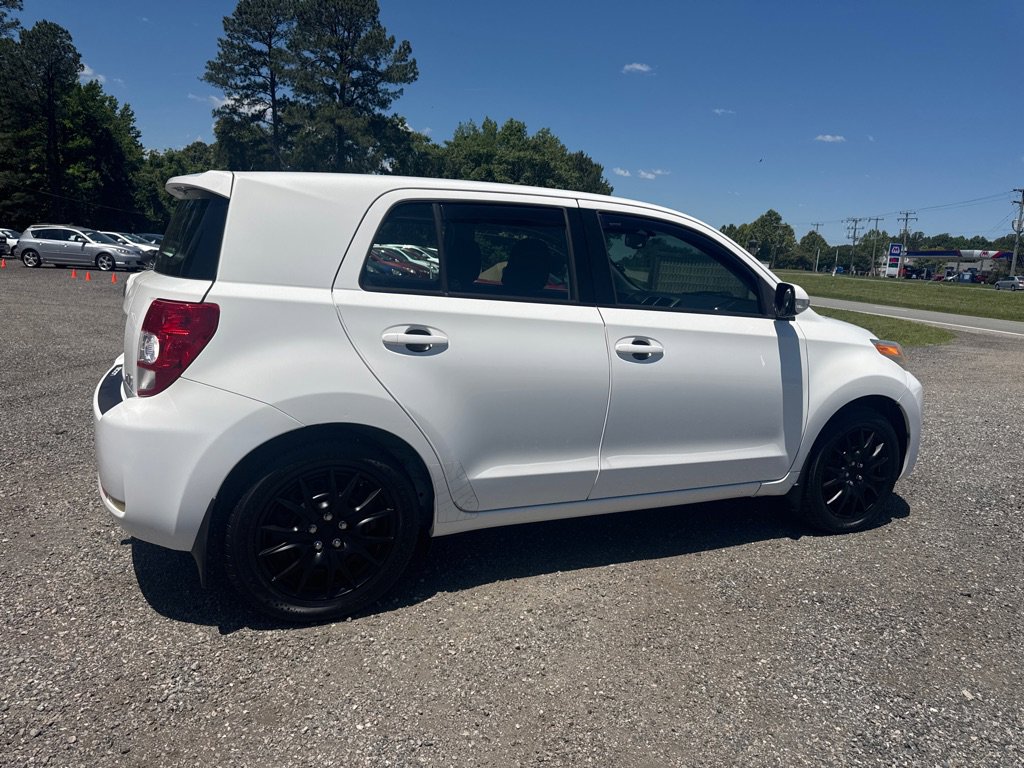 Used 2011 Scion xD FWD image 12