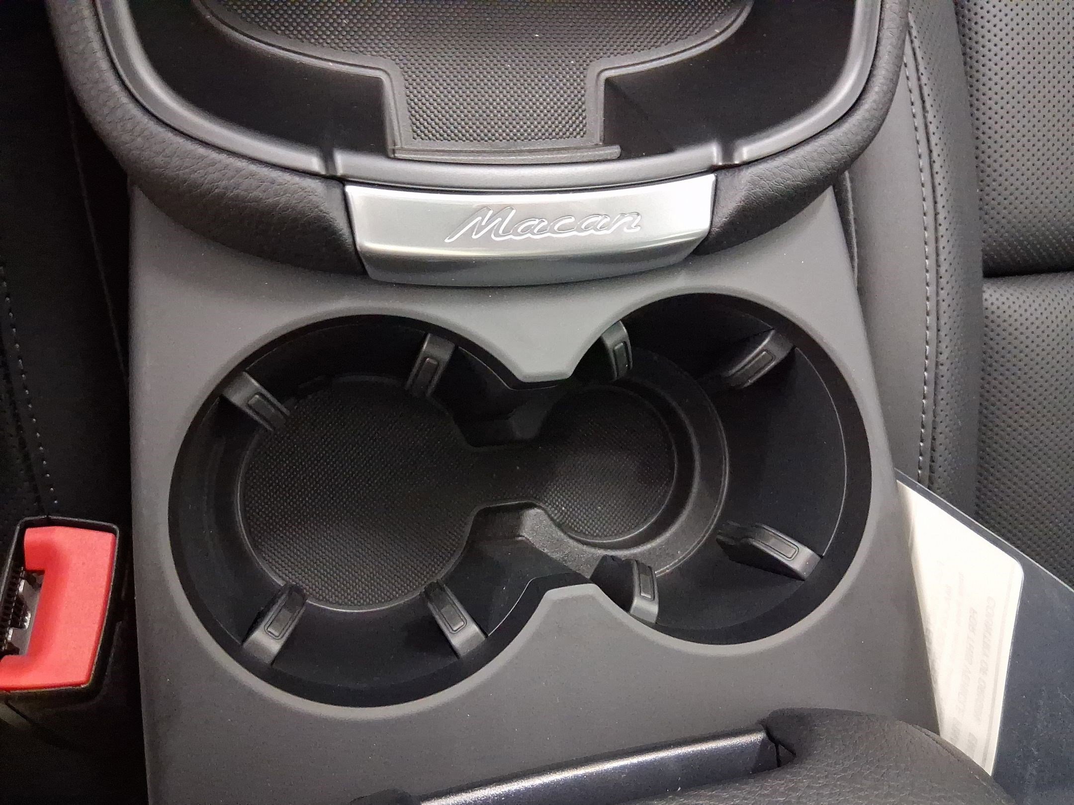 Used 2026 Porsche Macan image 29