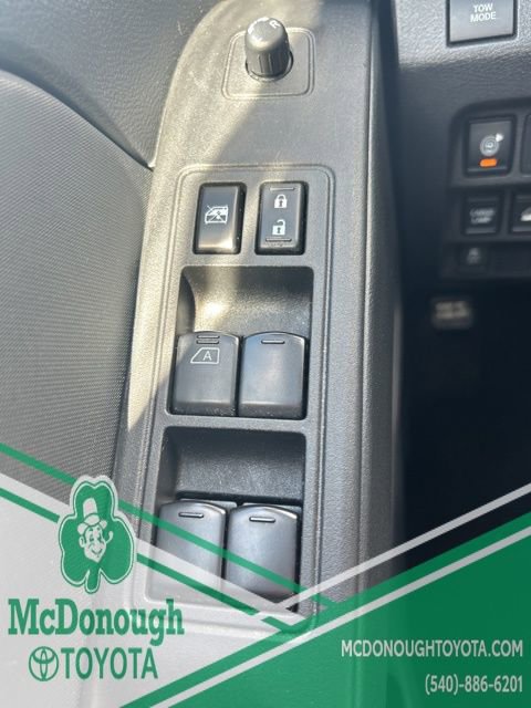 Used 2024 Nissan Frontier SV w/ Hardbody Edition image 18