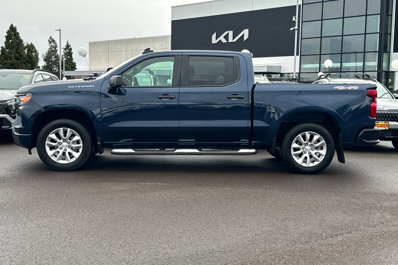 Used 2022 Chevrolet Silverado 1500 Custom image 7