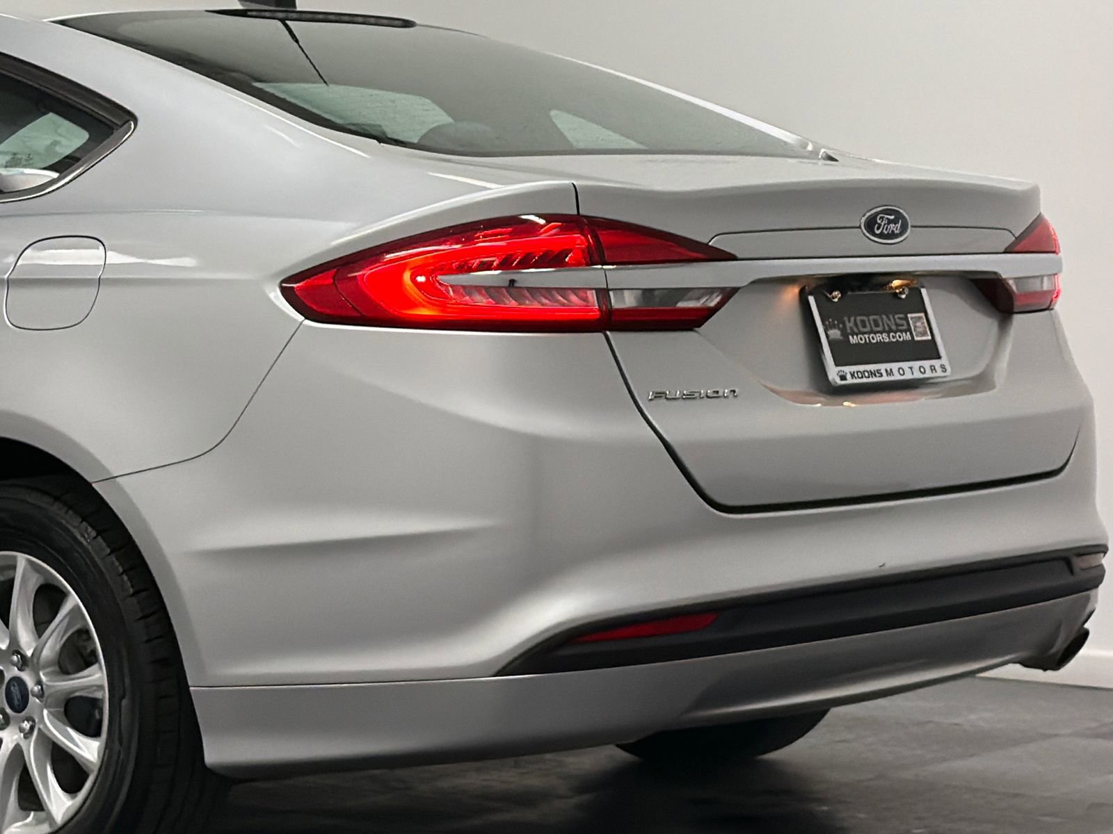 Used 2018 Ford Fusion S image 7