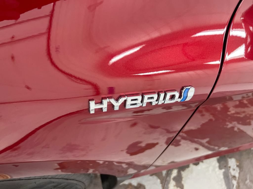 Used 2021 Toyota Camry LE FWD image 25