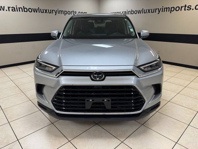 Used 2025 Toyota Grand Highlander AWD image 2