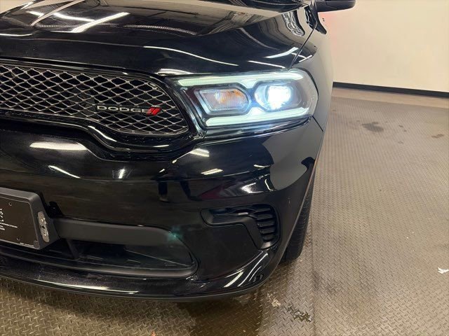 Used 2023 Dodge Durango AWD image 4