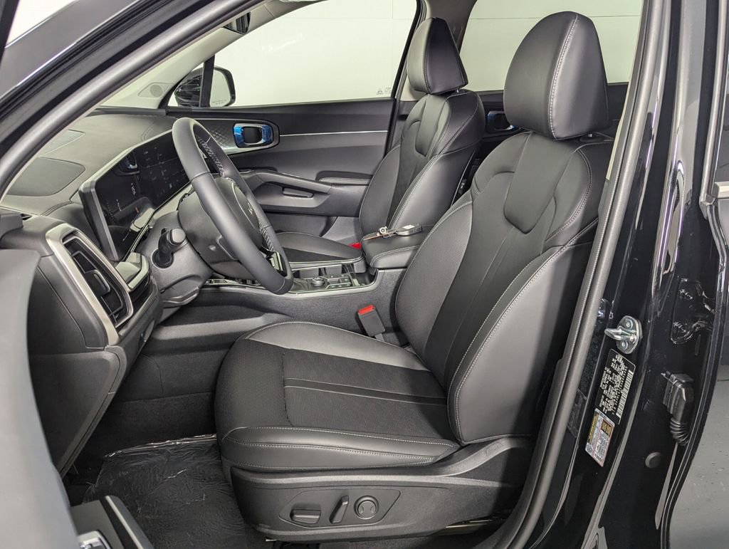 New 2025 Kia Sorento S w/ Panoramic Sunroof Package image 12