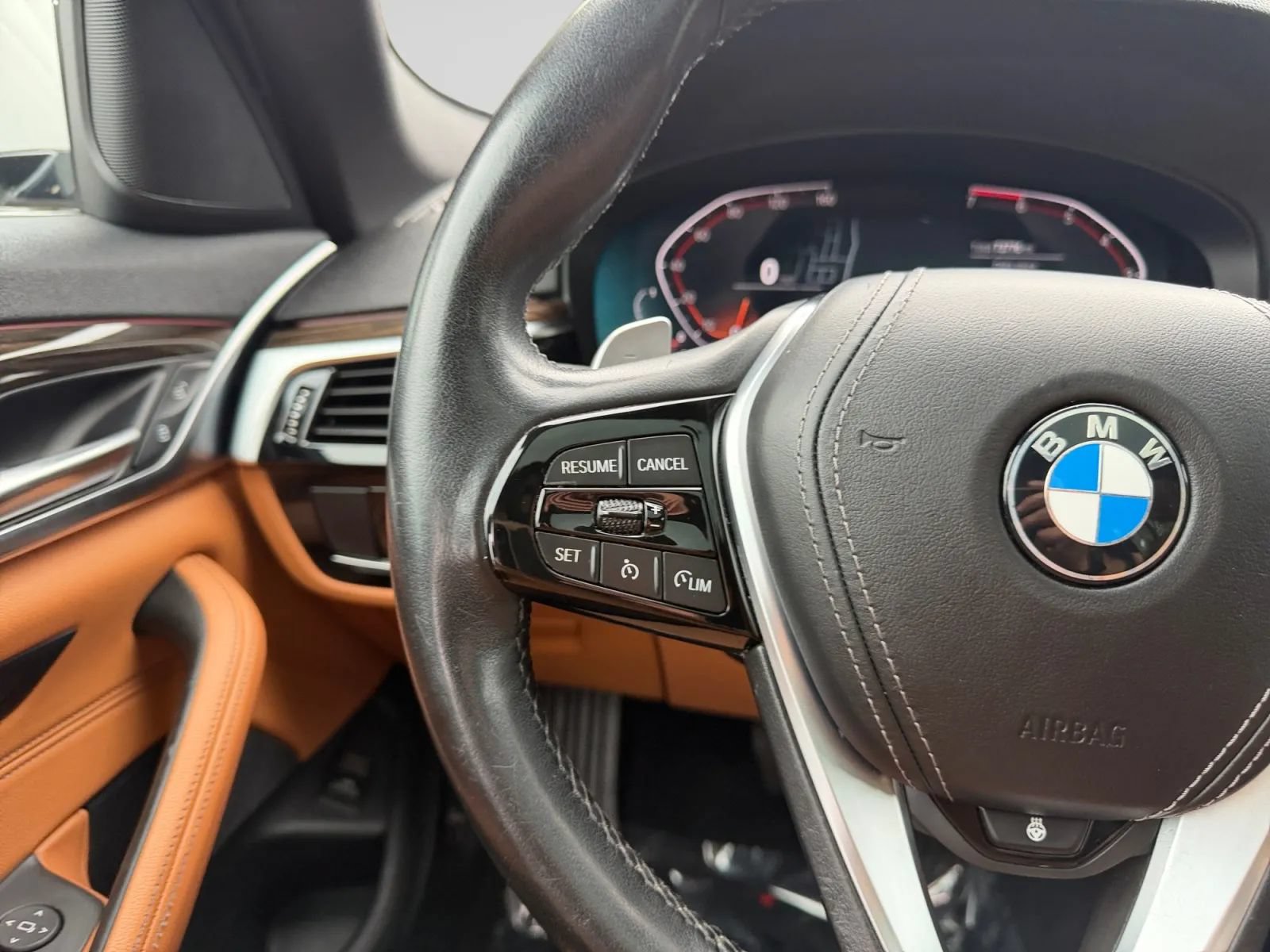 Used 2021 BMW 530i w/ Convenience Package RWD image 22