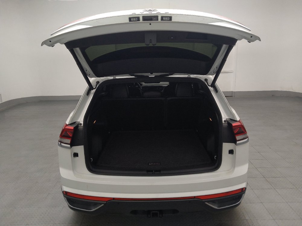 Used 2023 Volkswagen Atlas Cross Sport SE FWD image 29