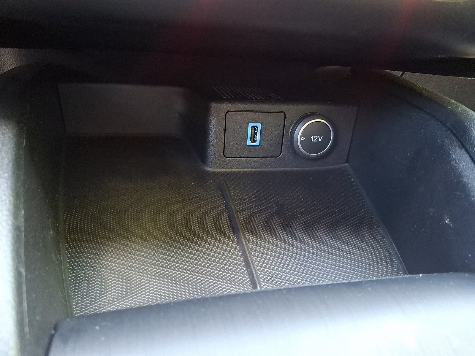 Used 2020 Ford Escape SEL AWD/4WD image 23