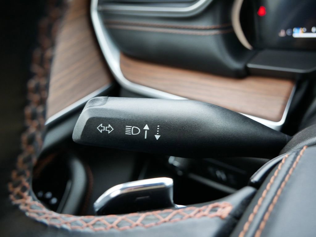 Certified 2022 Jeep Grand Cherokee L Summit w/ Advanced Protech Group IV image 56