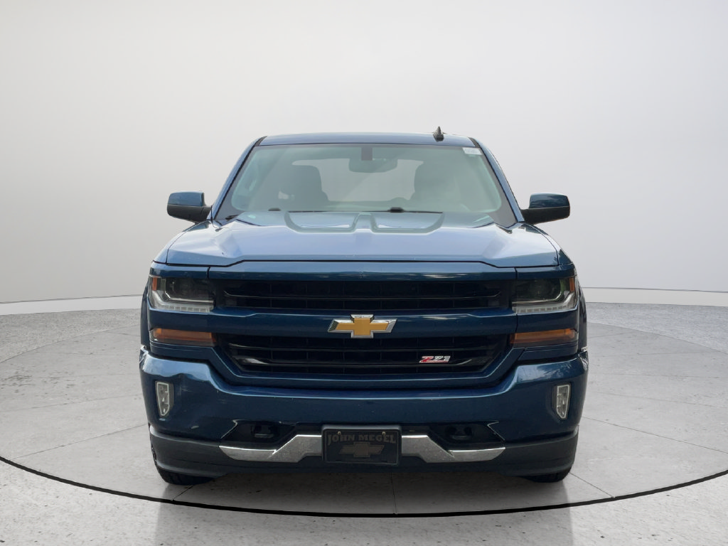 Used 2018 Chevrolet Silverado 1500 LT w/ All Star Edition AWD/4WD image 3
