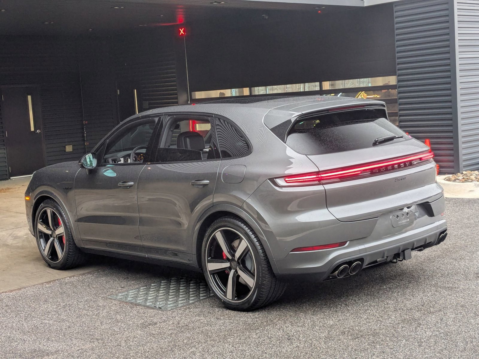 New 2026 Porsche Cayenne Turbo image 3