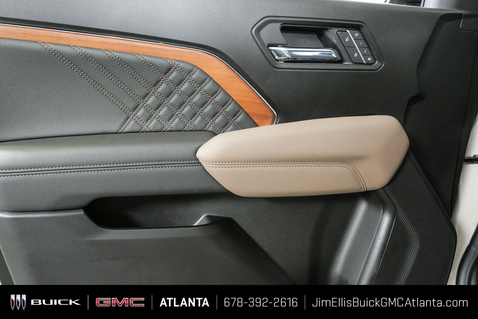 New 2026 GMC Canyon Denali AWD/4WD image 6