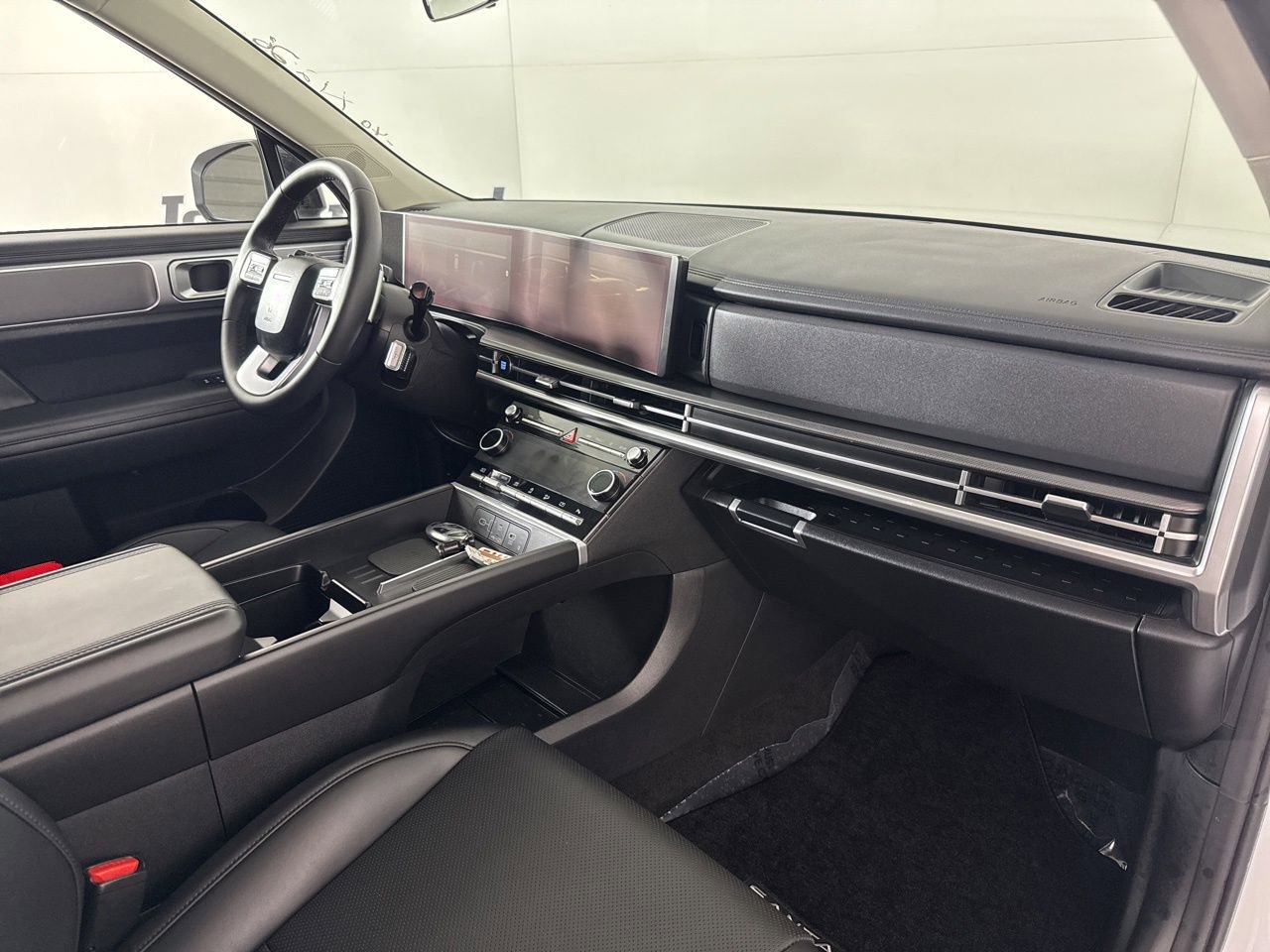 Used 2025 Hyundai Santa Fe XRT image 30