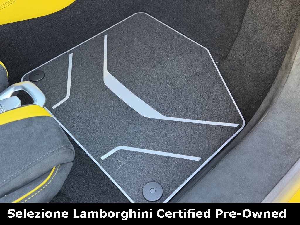 Used 2023 Lamborghini Huracan STO image 42