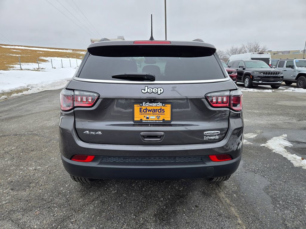 Used 2022 Jeep Compass Latitude image 5
