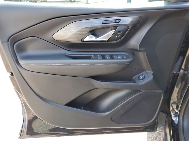 Used 2022 GMC Terrain SLT image 16