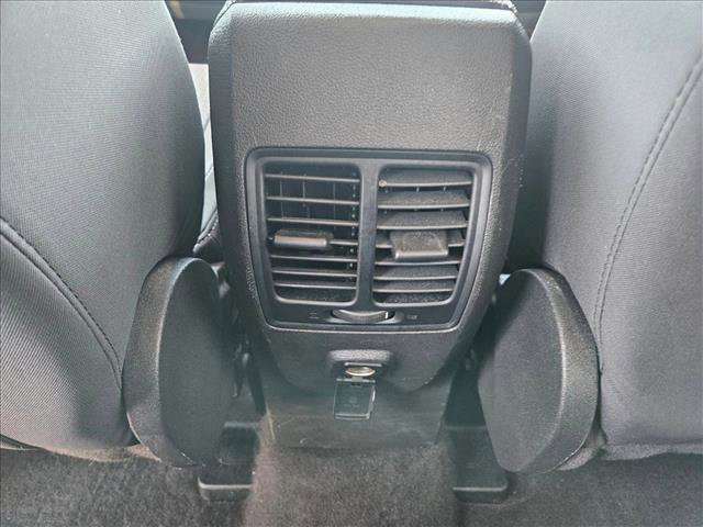 Used 2018 Ford Escape SE FWD image 15