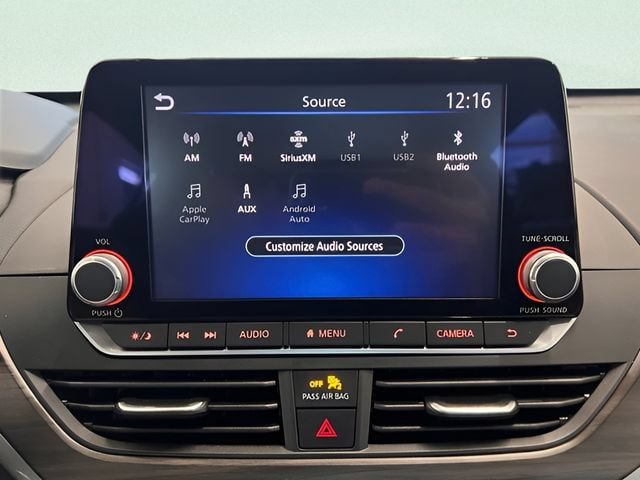 Used 2025 Nissan Altima 2.5 SV FWD image 12