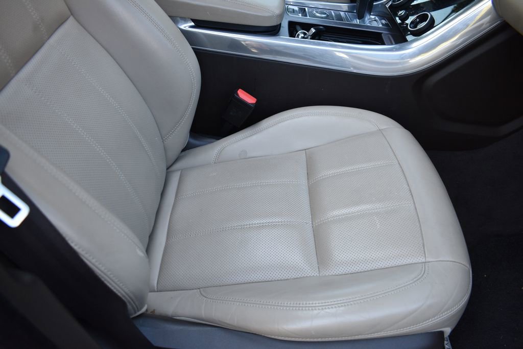 Used 2019 Land Rover Range Rover Sport HSE AWD/4WD image 24