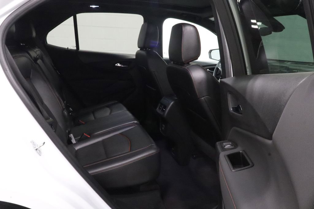 Used 2022 Chevrolet Equinox RS w/ RS Leather Package AWD/4WD image 19