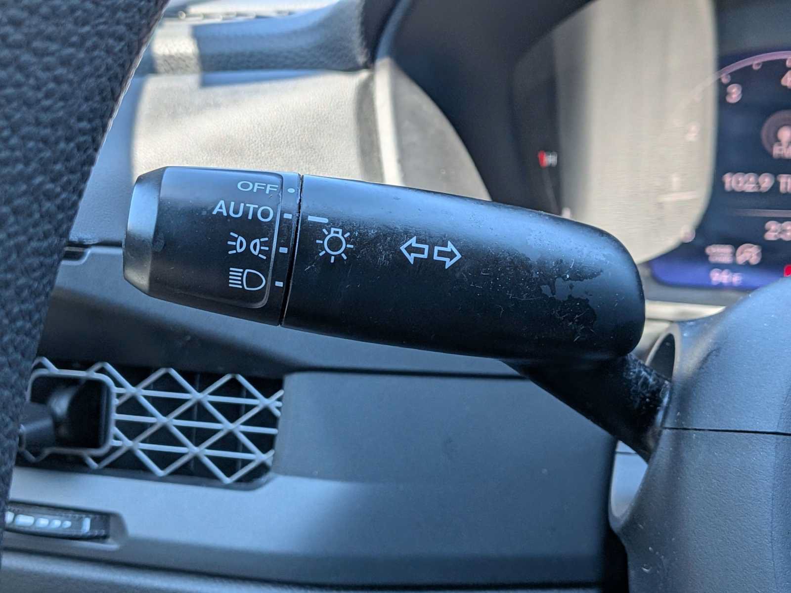 Certified 2025 Honda Accord LX image 25