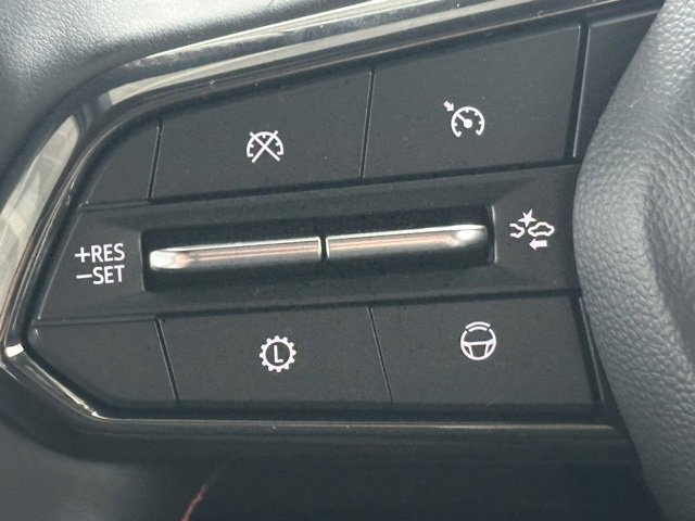 Certified 2025 Chevrolet Traverse RS image 40