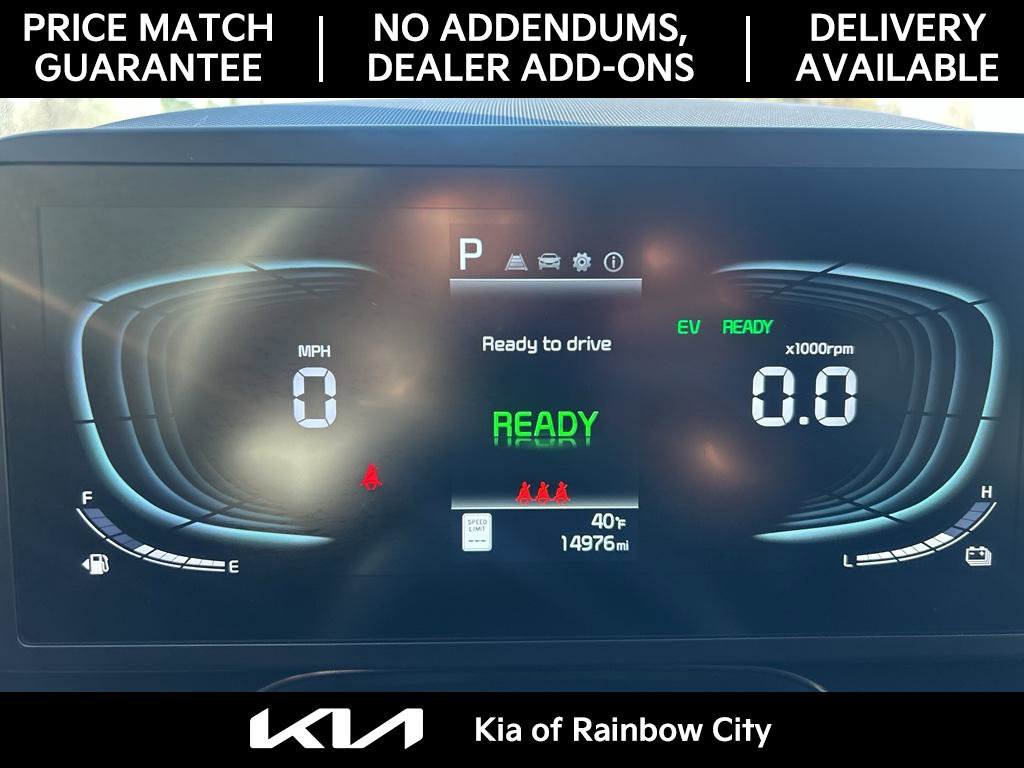 Used 2025 Kia Niro LX image 29