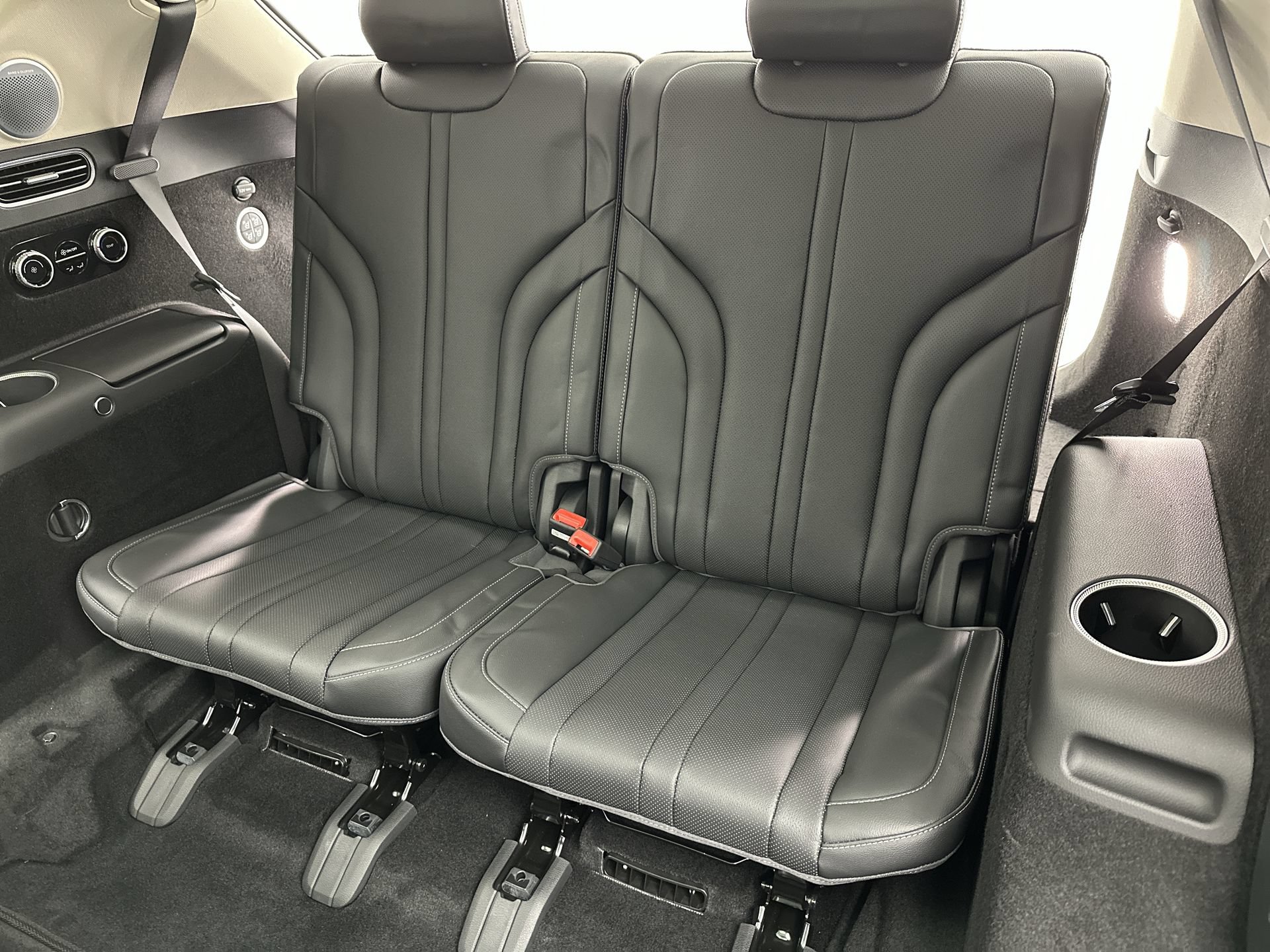 Certified 2026 Genesis GV80 2.5T Advanced AWD/4WD image 24
