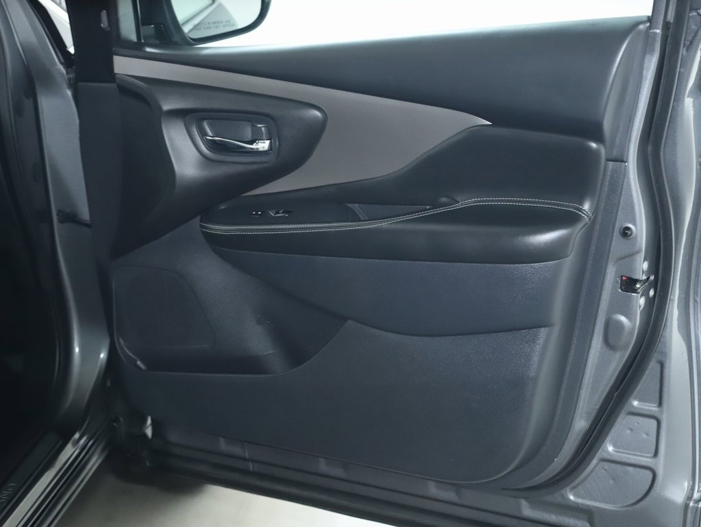 Used 2023 Nissan Murano SV image 33