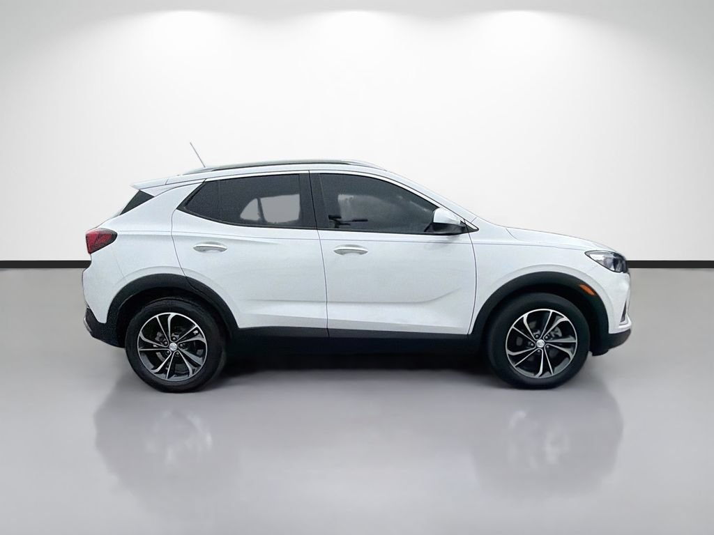 Used 2023 Buick Encore GX Select FWD image 2