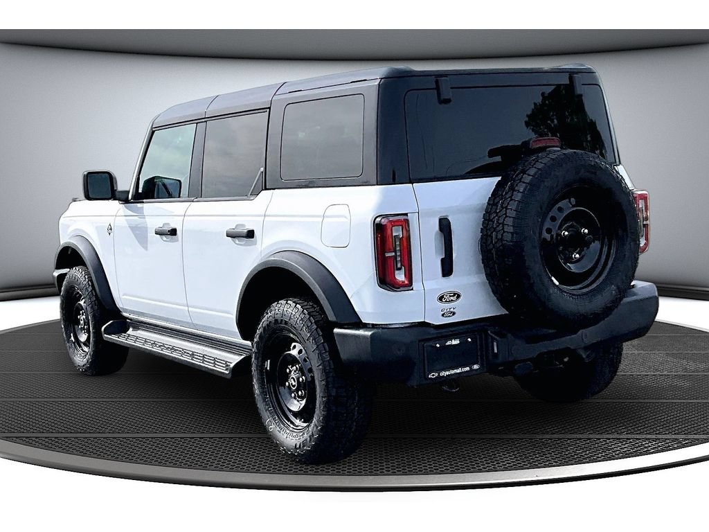 New 2026 Ford Bronco Outer Banks w/ Black Appearance Package AWD/4WD image 4