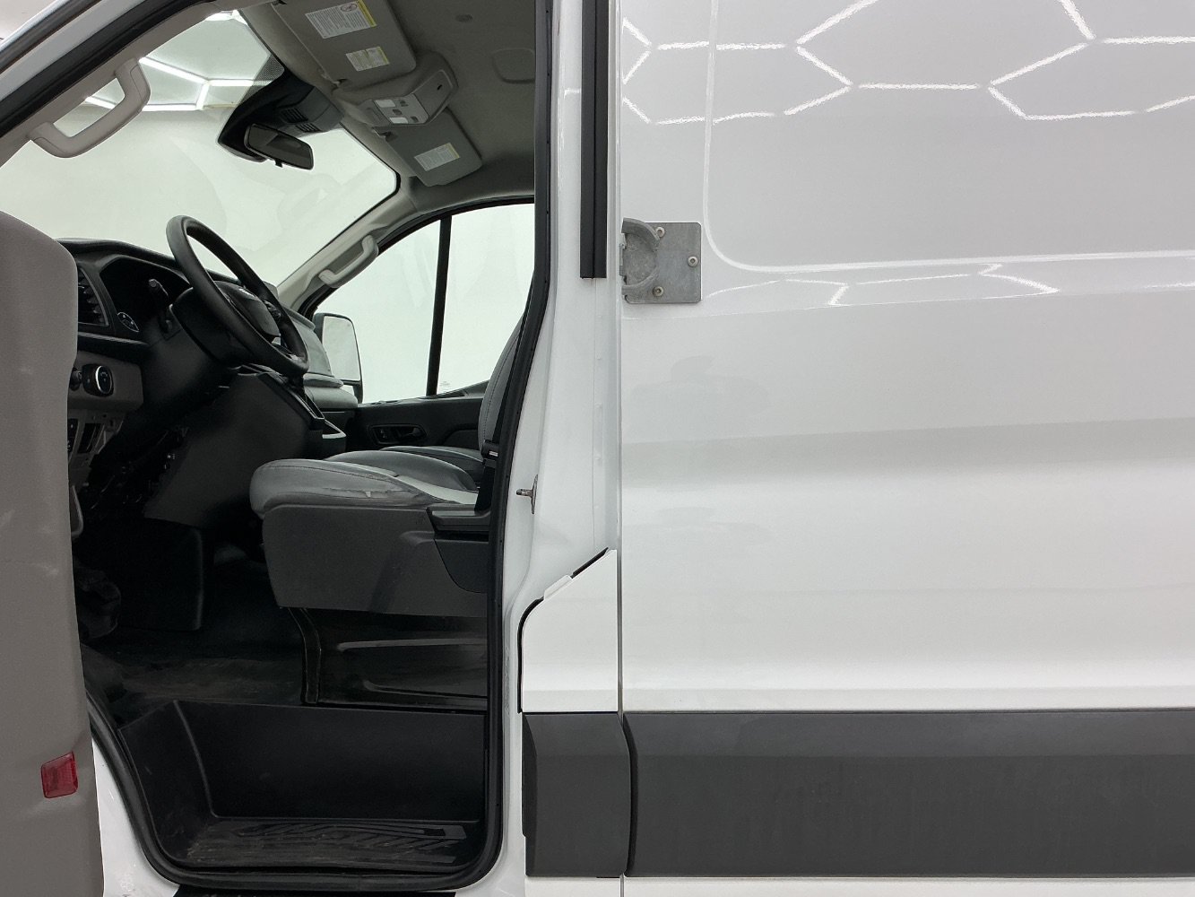 Used 2021 Ford Transit 250 Low Roof RWD image 14