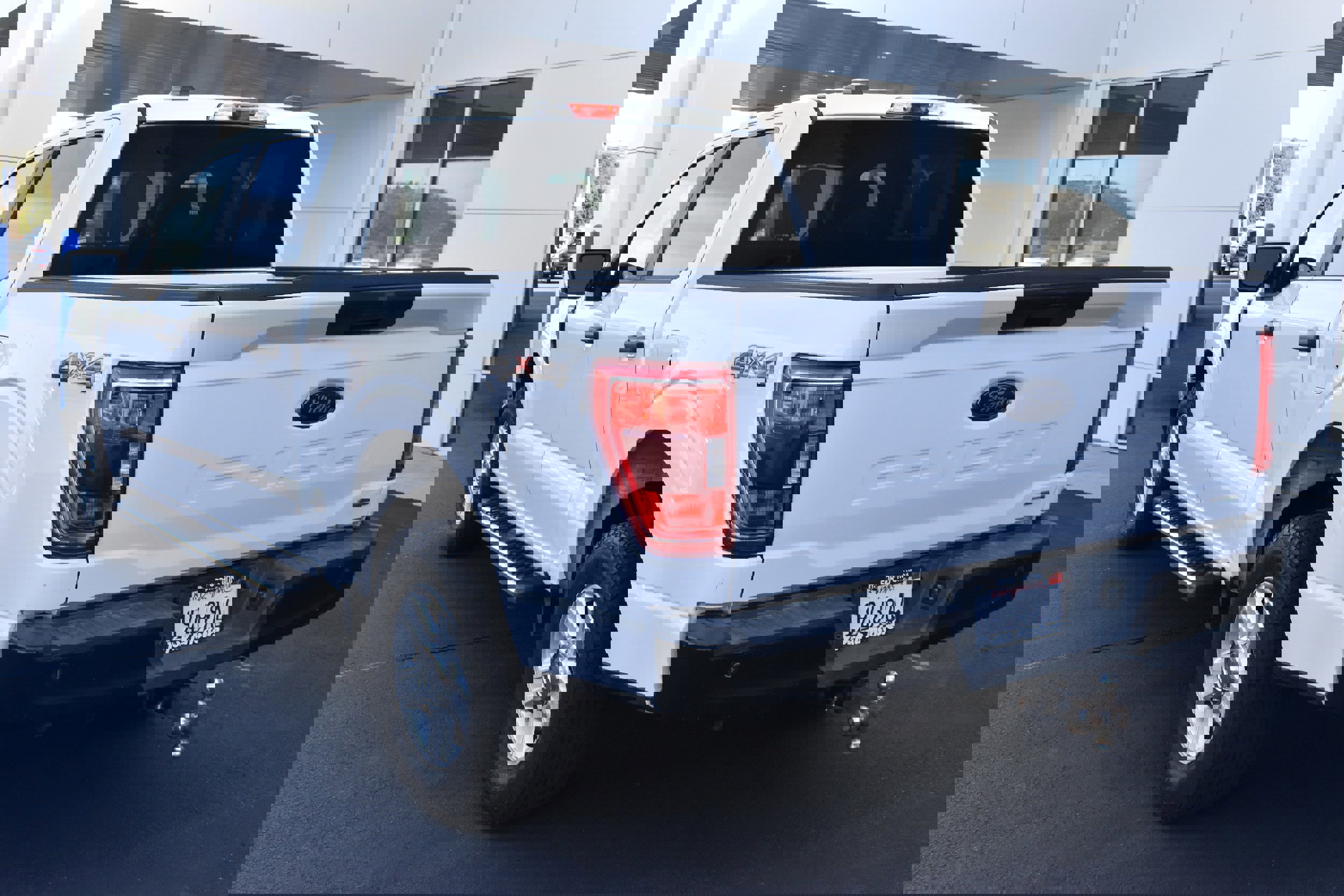 Used 2021 Ford F150 XL w/ Trailer Tow Package image 7